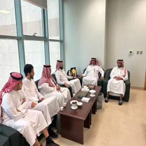 الإدارة العامة للمراجعة الداخلية تستقبل وفداً من طلاب وطالبات قسم المحاسبة بكلية إدارة الأعمال