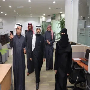 وكيل الجامعة للدراسات العليا والبحث العلمي يقوم بزيارة تفقدية للإدارة العامة للمكتبات ومصادر المعرفة