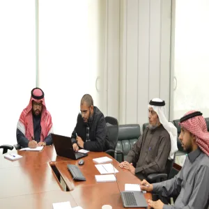وكيل الجامعة للشؤون التعليمية يرأس الجلسة الثالثة للجنة الخطط والمناهج
