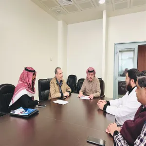 وحدة شؤون الخريجين تعقد اجتماعها الدوري