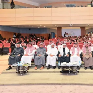 تخصيص خدمات النقل لطلاب وطالبات الجامعة لحضور ملتقى الشهادات المهنية