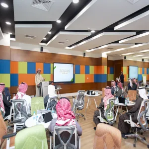 وكيل الجامعة للتنمية والاستثمار يدشن ورشة العمل التطوعي لمنسقي جهات الجامعة لدعم جهود الجامعة في استمرار تفعيل العمل التطوعي