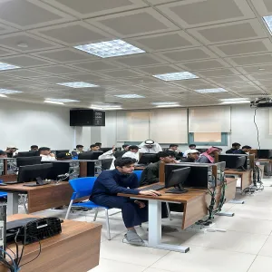 عمادة تقنية المعلومات والتعليم الإلكتروني تستعد لإجراء الاختبارات الفصلية للطلاب والطالبات