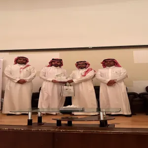 عمادة شؤون الطلاب تكرم الإدارة العامة للخدمات نظير جهودها في نهائيات دوري الاتحاد السعودي للجامعات