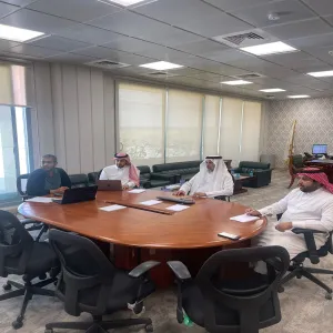 وكيل الجامعة للشؤون التعليمية يرأس الجلسة العاشرة للجنة الخطط والمناهج الدراسية