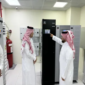نجاح فرضية انقطاع التيار الكهربائي بمركز البيانات بعمادة تقنية المعلومات والتعليم الإلكتروني