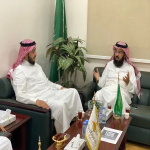 مركز الوثائق والمحفوظات يزور كلية الشريعة والقانون بالغاط