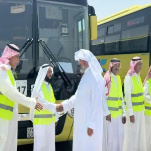 وكيل الجامعة للتنمية والإستثمار يتفقد عدد من مقرات حافلات النقل الجامعي