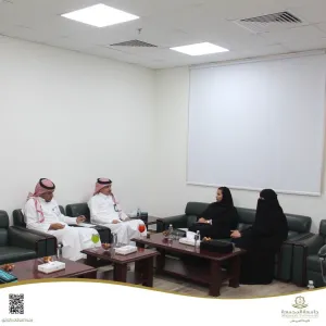 عميد الكلية تستقبل وفد مركز التنمية الاجتماعية بروضة سدير