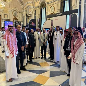 طلاب الكلية التطبيقية يشاركون بقمة الذكاء الاصطناعي بالرياض