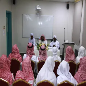كلية الشريعة والقانون تقيم لقاء تعريفي لطلاب المنح الدوليين المستجدين