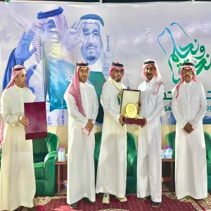 عمادة شؤون الطلاب تكرّم الإسكان