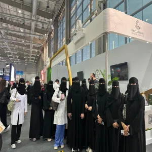 طلبة الجامعة في ملتقى الصحة العالمي 2024
