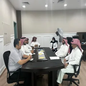 مركز الوثائق والمحفوظات يزور كليه طب الأسنان