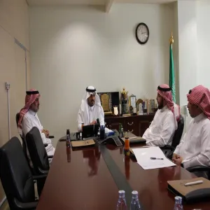 مركز الوثائق والمحفوظات يزور الكلية التطبيقية