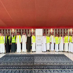 الإدارة العامة للخدمات تطلق مبادرة ديوانية السعادة لقائدي الحافلات والعاملين بخطوط الطوارئ