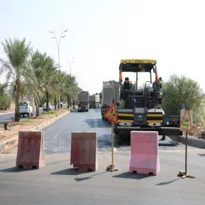 الإدارة العامة للمشروعات والتشغيل والصيانة تعيد تأهيل عدد من الطرق