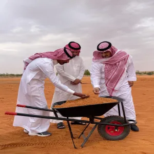 رئيس الجامعة يقوم بزيارة للمنطقة الربيعية