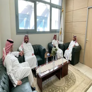 مـركز الوثائق والمحفـوظات يقـوم بزيارة الي كلية العلـوم الطبيـة التطبيـقية