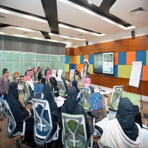 وكيل الجامعة للتنمية والاستثمار يدشّن الدورة الاحترافية "صناعة المدرب المحترف باستخدام أدوات الذكاء الاصطناعي TOT