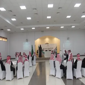 كلية التمريض تقيم ورشة عمل حول مدونة قواعد السلوك وأخلاقيات الوظيفة العامة بالتعاون مع الإدارة العامة للتطوير التنظيمي