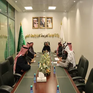 (لجنة الإتلاف تعقد جلستها الأولى)
