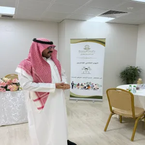 كلية الشريعة والقانون تحتفي باليوم العالمي للإداريين