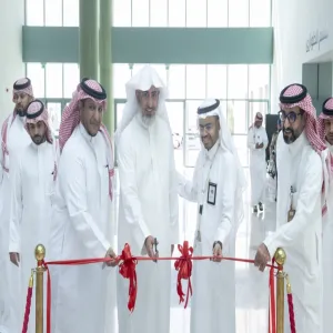 وكيل الجامعة للتنمية و الاستثمار يُدشّن الركن التوعوي للوقاية من الإشعاع