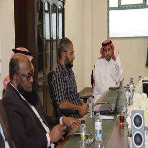فريق من وكالة الجامعة للشؤون التعليمية يزور عدداً من الكليات