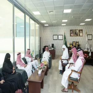 فريق مشروع معيار إدامة يزور الجامعة