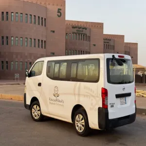 الإدارة العامة للخدمات تقدم خدمات الدعم الخدمي للطلاب والطالبات المشاركين بالأولمبياد العالمي للروبوت