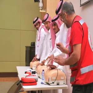 الكلية تُقيم دورة " المهارات الأساسية للإسعافات الأولية " بالتعاون مع الهلال الأحمر السعودي