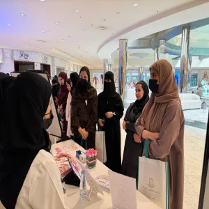 كلية التمريض تنفذ مبادرة " التبكيرة خيرة " للتوعية بسرطان الثدي في نادي منسوبي وزارة الداخلية
