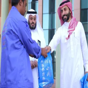 الكلية التطبيقية تُطلق مبادرة " شكر وتقدير " لعمّال النظافة والصيانة