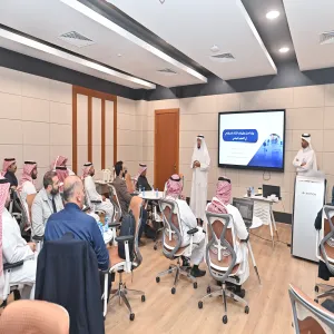 وكيل الجامعة للشؤون التعليمية يدشّن برنامج "ذكاءات" تحت شعار "الذكاء الأكاديمي في عصر الذكاء الاصطناعي"
