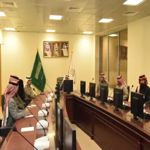 عميد الدراسات العليا والبحث العلمي يترأس الاجتماع الدوري لمنسوبي العمادة 