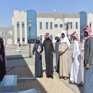 وكيل الجامعة يزور كلية العلوم والدراسات الإنسانية برماح