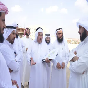 وكيل الجامعة يتفقد مقرات مباني الطالبات في كليات الزلفي ، ويعقد اجتماعاً بعمداء الكليات والإدارات المعنية