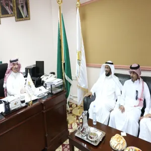 فريق من عمادة شؤون الطلاب يزورون كلية العلوم والدراسات الإنسانية بالغاط