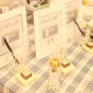 قسم الطالبات بالكلية يقيم ركن تعريفي عن وحده التعليم الالكتروني والتعلم عن بعد