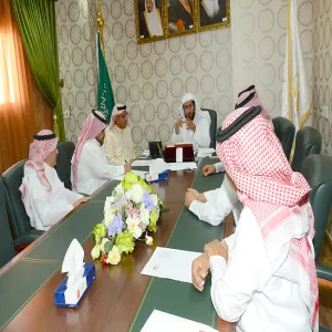 لجنة ترقيات الموظفين والاستقطاب الإداري والمسابقات الوظيفية تعقد جلستها العاشرة