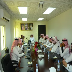 مكتب إدارة المشاريع يطلع سعادة مدير عام الشؤون الإدارية والمالية على آلية نظام 2PMO