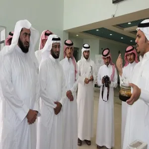 وكيل الجامعة يزور معرض مكافحة التدخين الذي تنظمه عمادة شؤون الطلاب