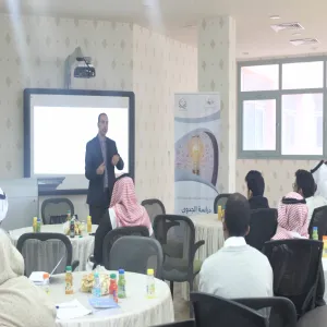 كلية إدارة الأعمال تقيم دورة تدريبية بعنوان " دراسة الجدوى "