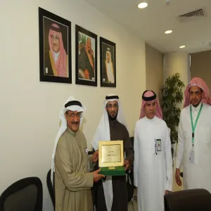 نادي أصدقاء نزاهة الجامعي يزور الهيئة الوطنية لمكافحة الفساد
