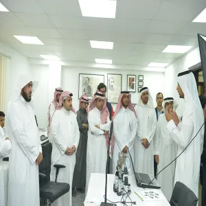 وكيل الجامعة يفتتح معامل الروبوت التعليمي STEM  بكلية علوم الحاسب والمعلومات وكلية الهندسة ويدشن الورشة التعريفية للطلاب