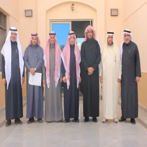 وكيل الجامعة يزور مركز روضة سدير