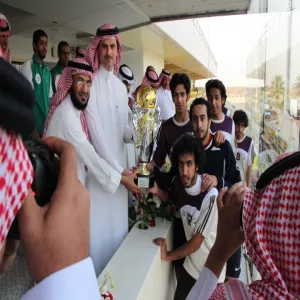 برعاية معالي مدير الجامعة عمادة شؤون الطلاب تقيم مباراة السوبر الجامعي