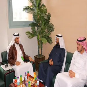 عميد شؤون الطلاب يلتقي بعميد شؤون الطلاب بجامعة بيشه