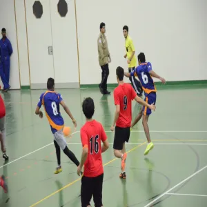 فريقا الخدمات الطبية والأمن والسلامة إلى نهائي كأس وكيل الجامعة